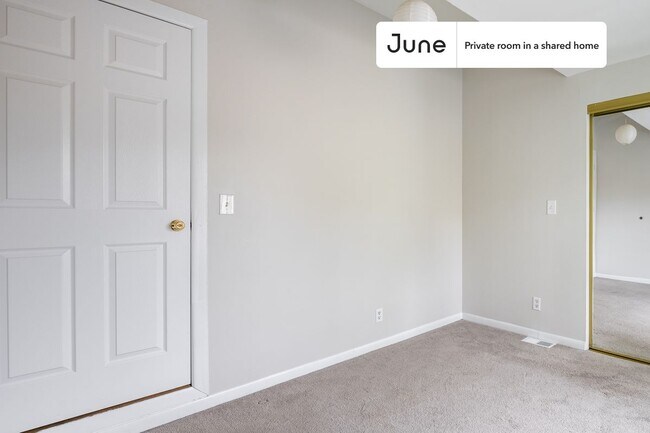 Photo - Room in Shared 5 bed/3 bath home Unit E