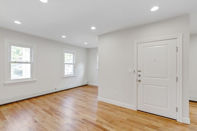 Photo - 161 Ashland Ave
