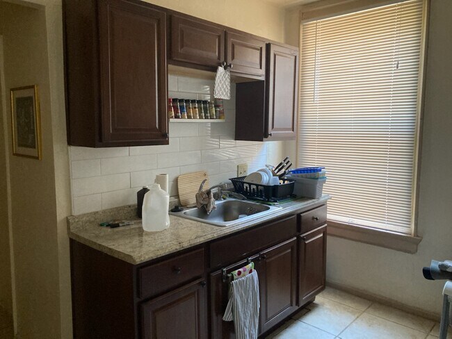 Photo - 3355 N Bartlett Ave Unit 2