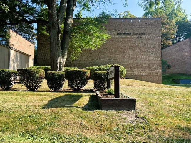 Building Photo - 1741 W Onondaga St