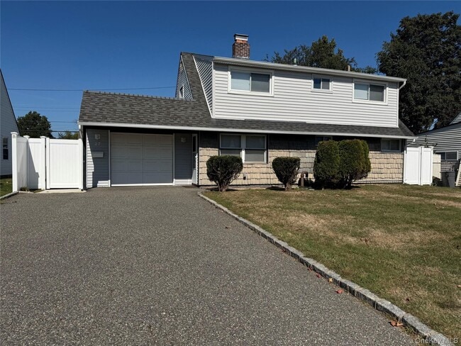 Building Photo - 27 Gleaner Ln