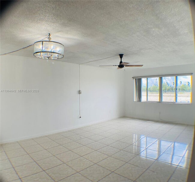 Building Photo - 14830 Naranja Lakes Blvd Unit A2K