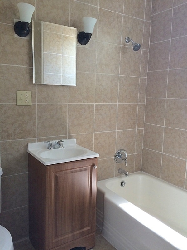 Photo - 35 Vanderhorst St Unit 1
