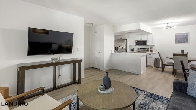 Photo - 1455 E Katie Ave Unidad P21