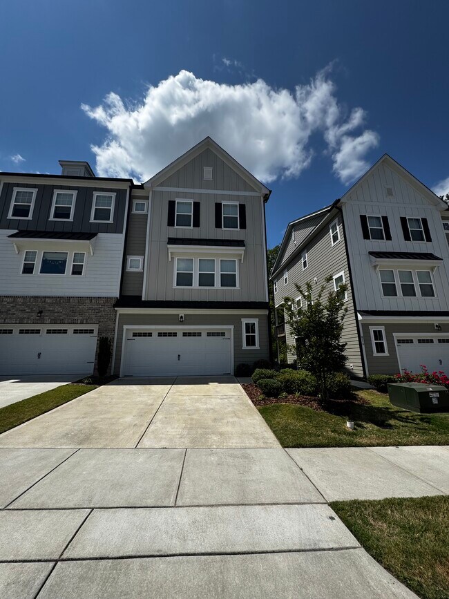 820 Amley Pl