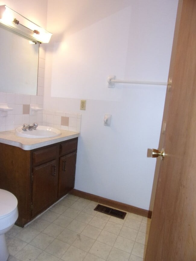 Photo - 910 30th St Unidad Apt 2