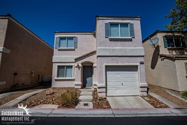 Building Photo - Charming 3Bdm, 2.5Ba Home with Community Pool.