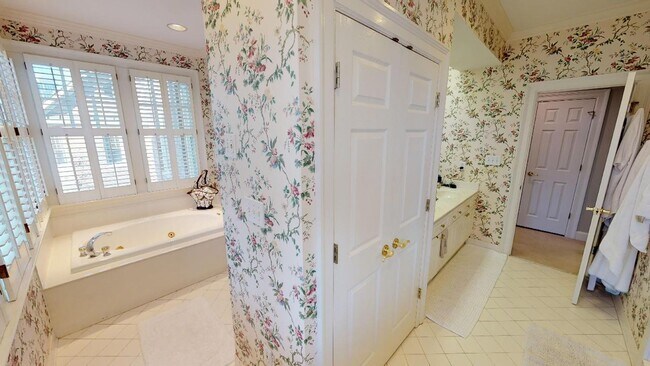 Photo - 1141 Dilworth Crescent Row