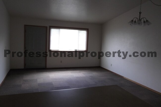 Photo - 806 Spartan Dr Unit C