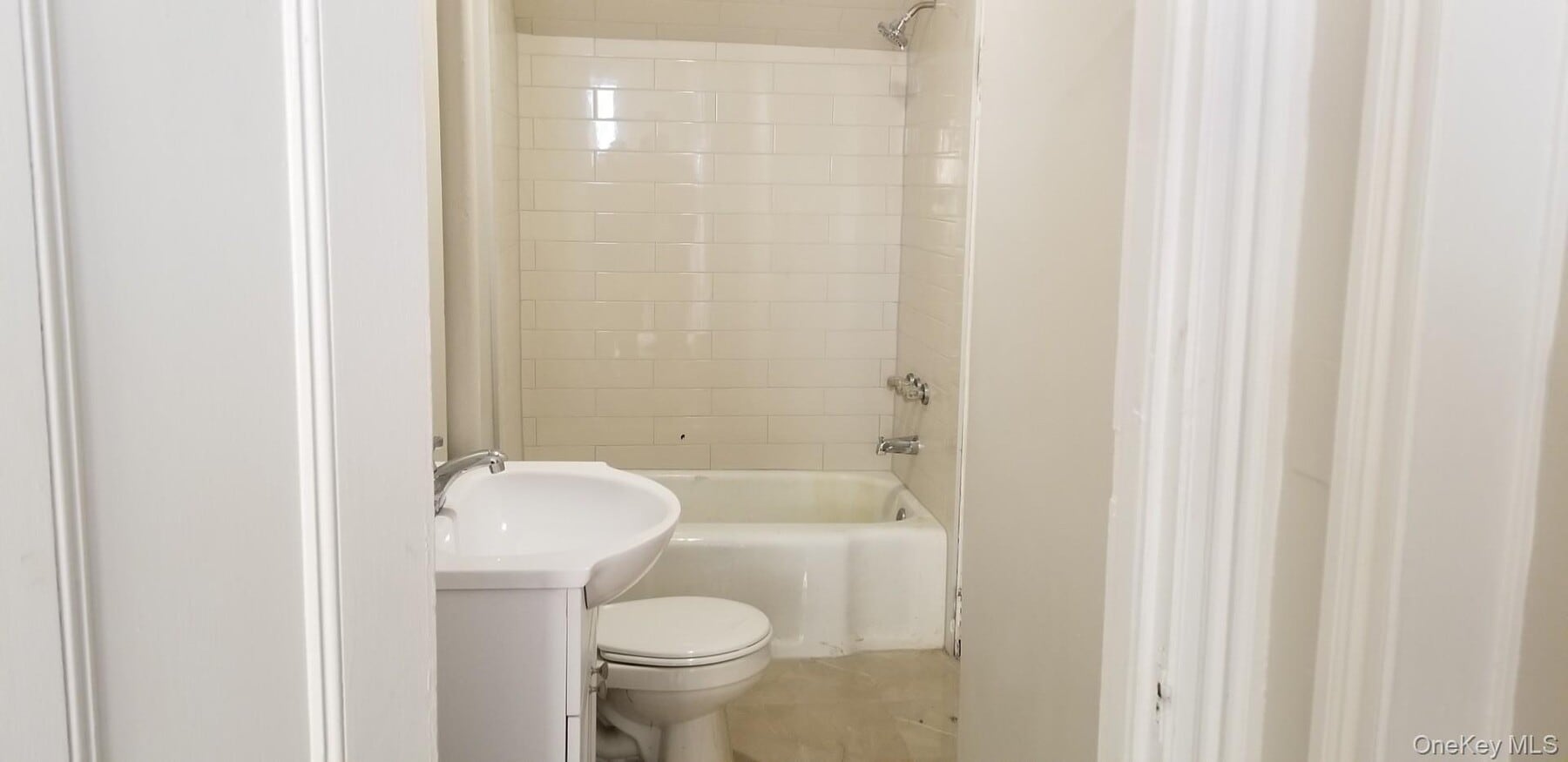 Photo - 77 Linden Ave