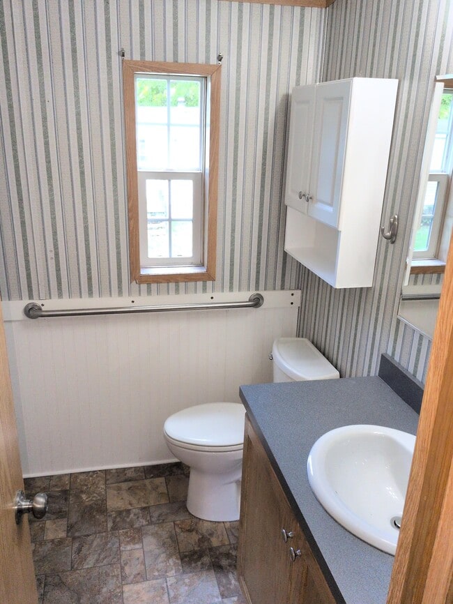 Photo - 104 Abbott St