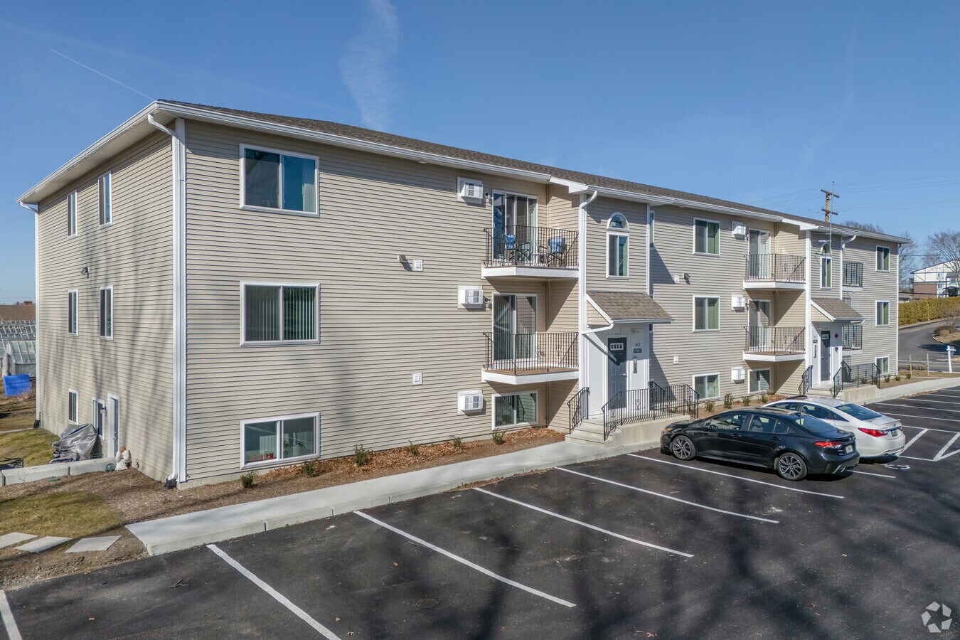 Photo - Metacom Terrace