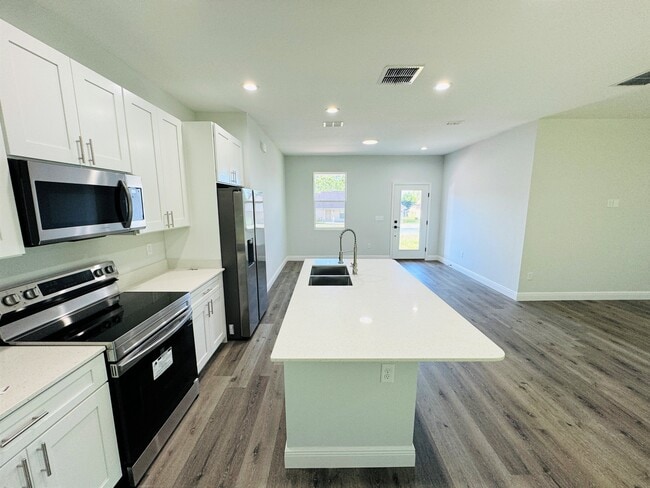 Photo - 15229 SW 39th Cir
