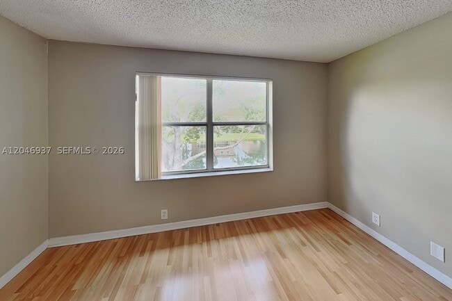 Photo - 16203 Opal Creek Dr