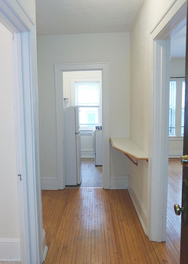 Photo - 1929 Fremont Ave S