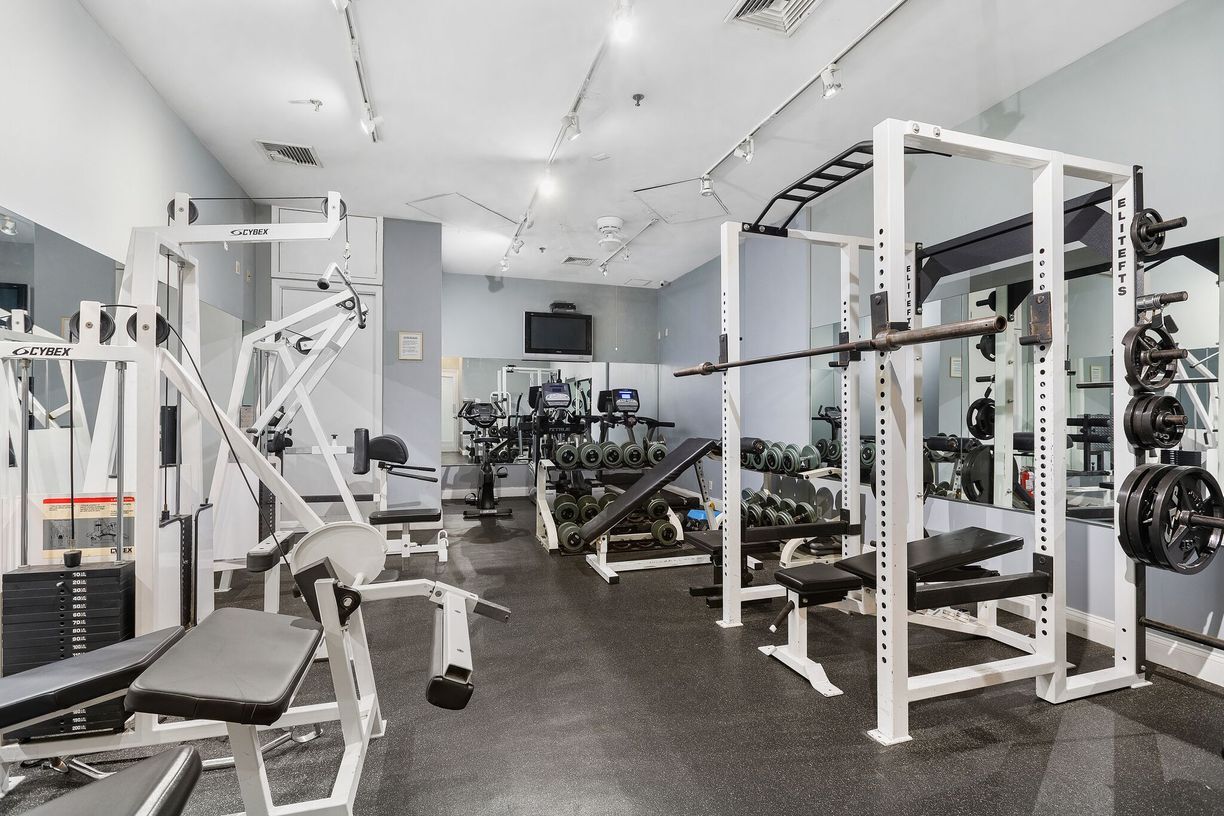 Photo - 176 Johnson St