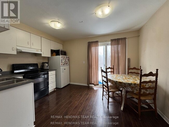 Photo - 308 Oakdale Ave