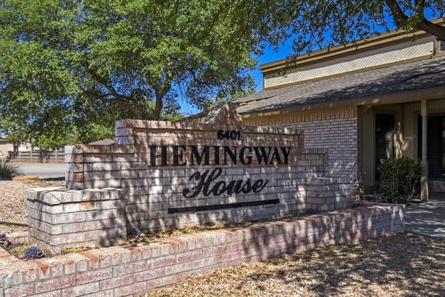 Photo - Hemingway House Apartments