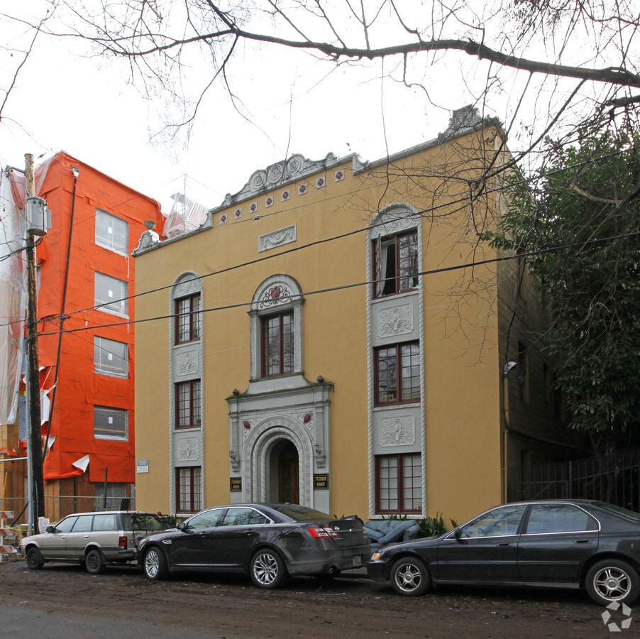 Photo - Teshnor Manor