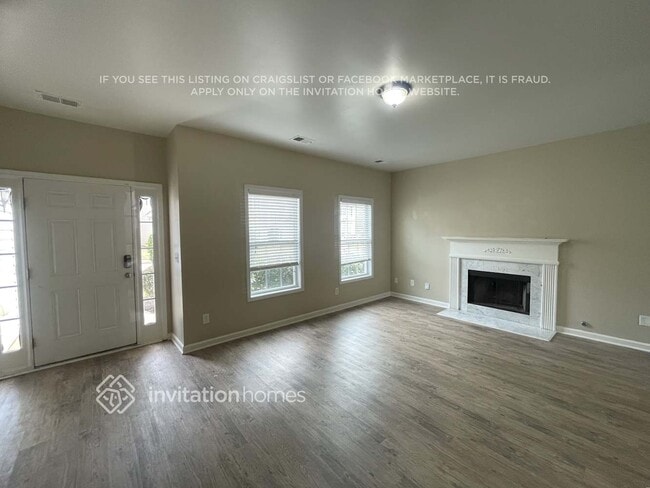 Photo - 107 Brookvalley Crossing