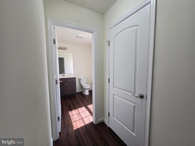 Photo - 215 William Ross Ln