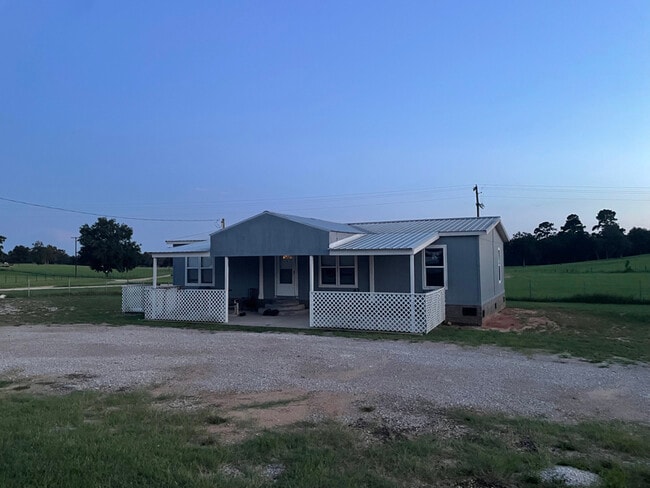 Building Photo - 5512 County Rd Rental