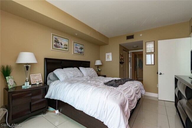 Photo - 3000 Oasis Grand Blvd Condo Unit 1406
