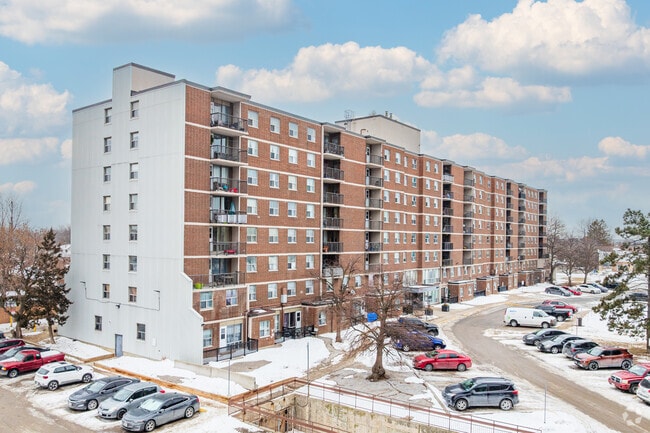 1040, rue Cedar - Cedar-Wentworth Apartments