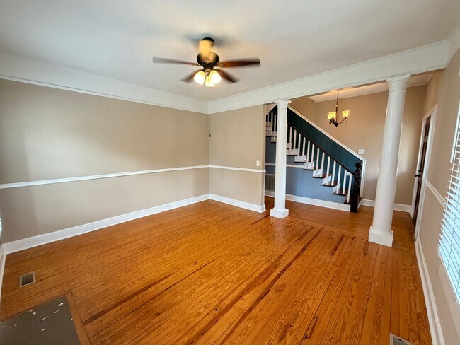 Photo - Charming & Spacious 3-Bedroom Home with a Large Fenced Yard!