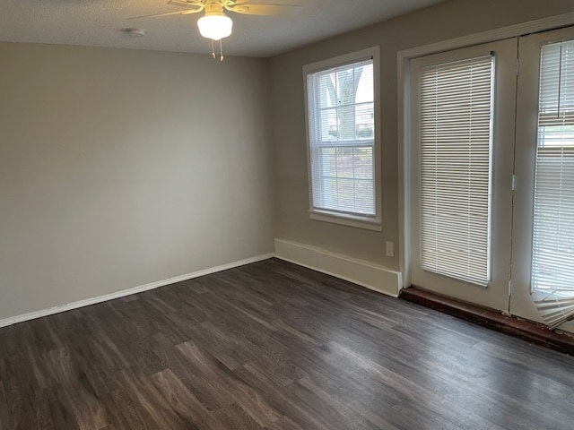 Photo - 1320 Yakel St