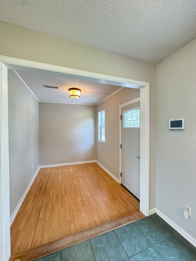 Photo - 316 Indigo Rd