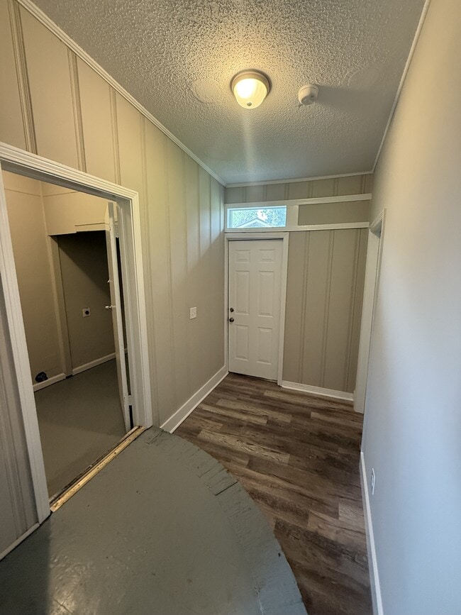 Photo - 913 Daniel Cir