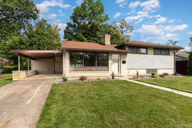 Photo - 24 Cornell Dr