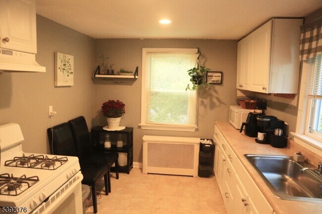 Photo - 32 Whippany Ave