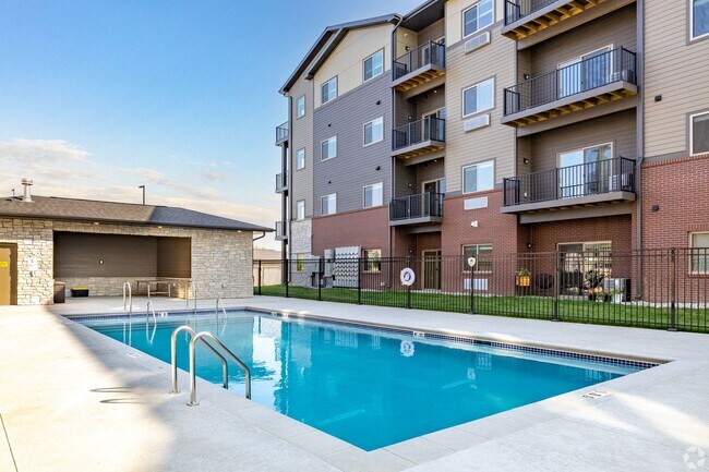 Photo - Horizon Ridge Unidad Golden Hour