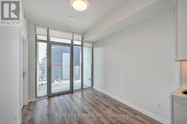 Photo - 60 Frederick St Unit 813