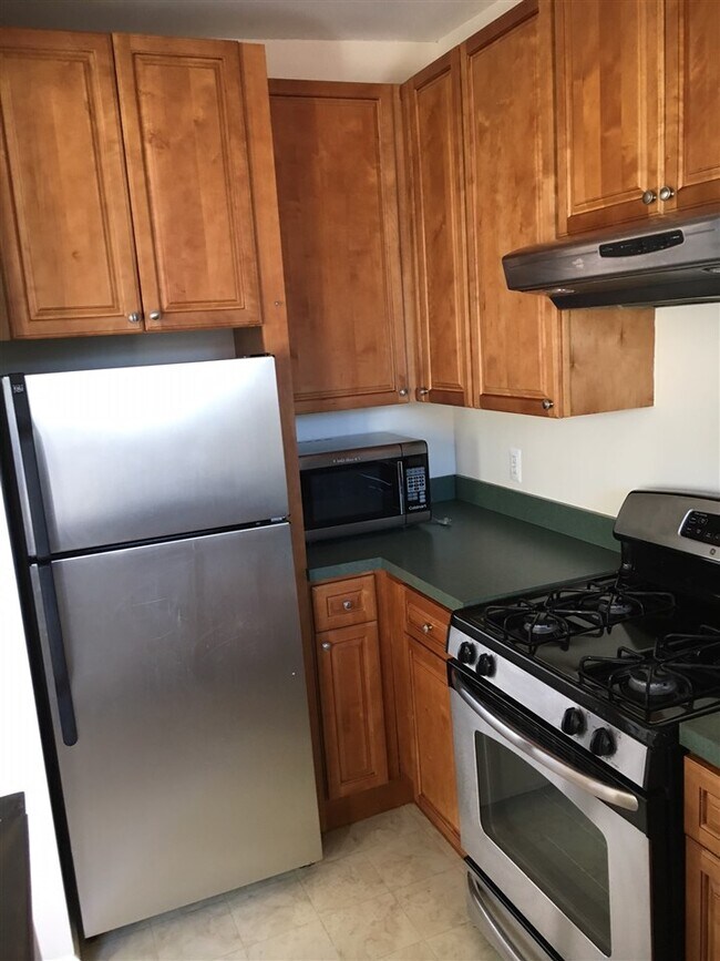 Photo - 247 Grove St