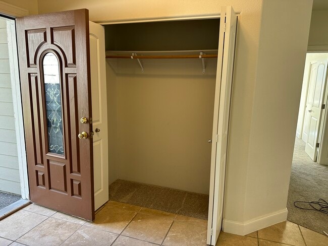 Photo - 818 Solano Cir