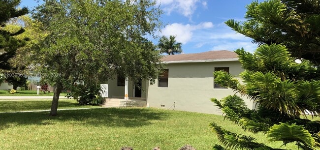 Photo - 2801 SW 81st Ave