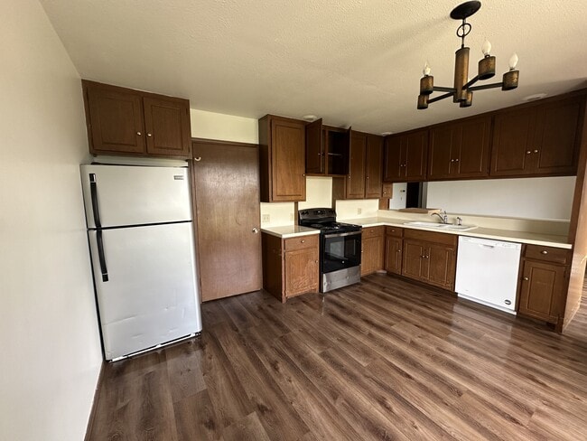 Photo - 2318 Double Tree Ln