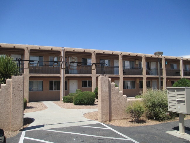 Photo - El Pueblo Apartments