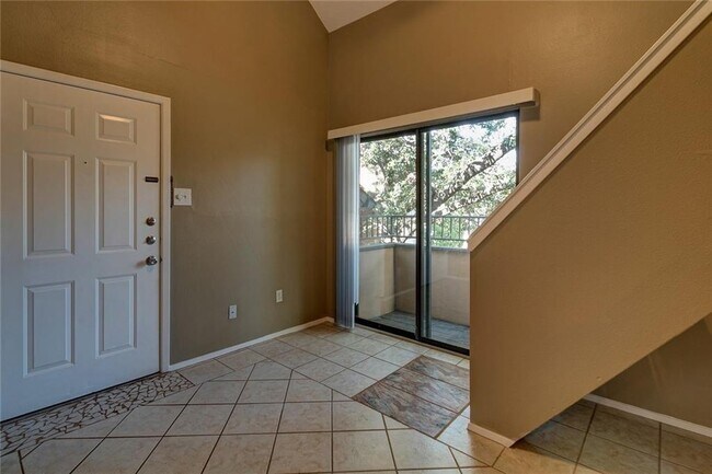 Photo - 2714 Nueces St Unit 203