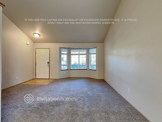 Photo - 14904 Woodland Ave E