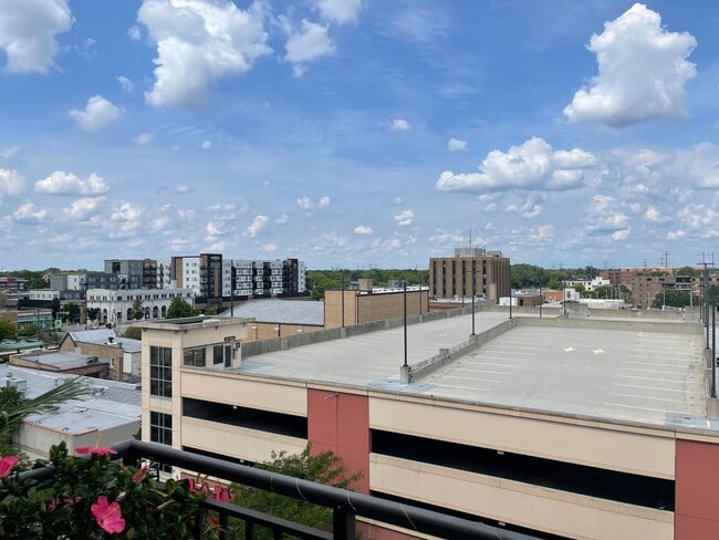 Photo - 647 Metropolitan Way Unit 612L