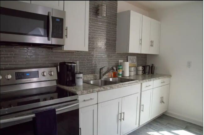 Building Photo - 240 South Ave Unit #4