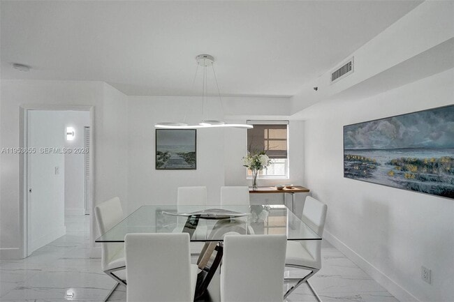 Photo - 19601 E Country Club Dr Unit 7508