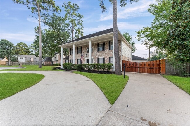 Photo - 15807 Crystal Brook Dr