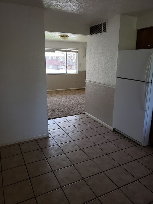 Photo - 2 bed 1 bath in Springville Unit 4