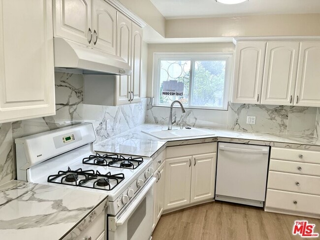 Photo - 1033 Euclid St Unit 1