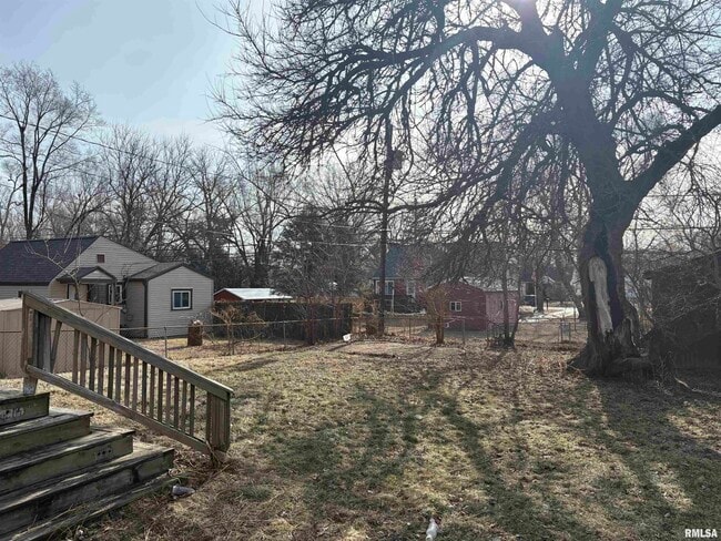 Photo - 2214 W Tripp Ave